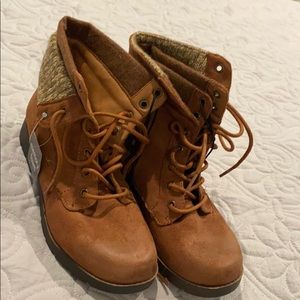 Brown boots